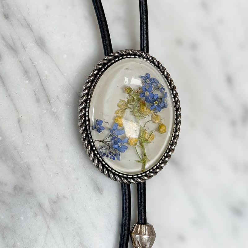 Bolo: Forget-Me-Not & Oregon Grape