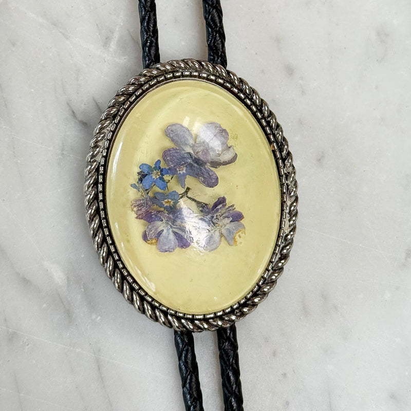 Bolo: Lilac + Forget-Me-Not