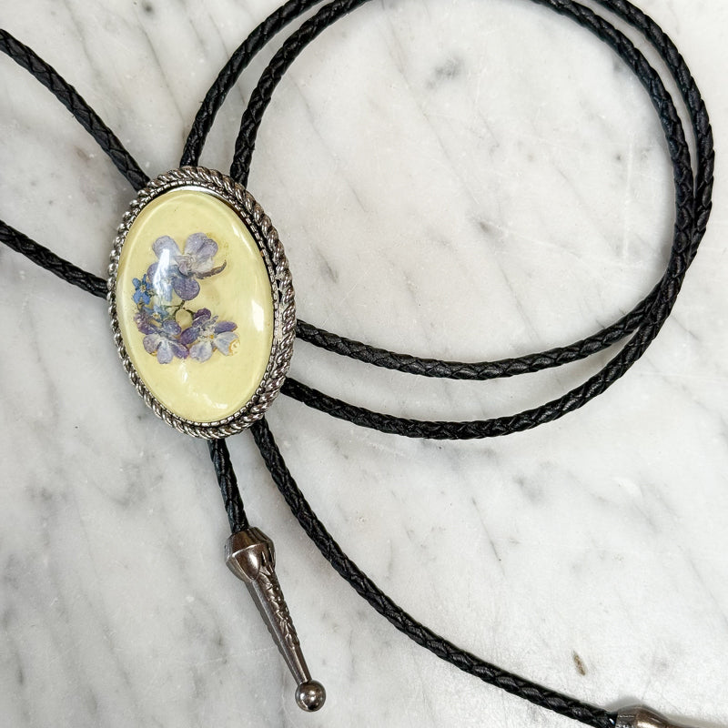 Bolo: Lilac + Forget-Me-Not