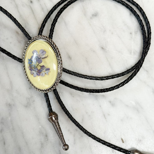 Bolo: Lilac + Forget-Me-Not